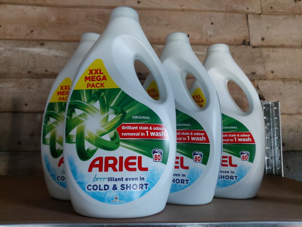 Ariel Cold & Short Detergent, 80 Washes 2.64L